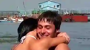 Пьяные голые русские на обычном пляже