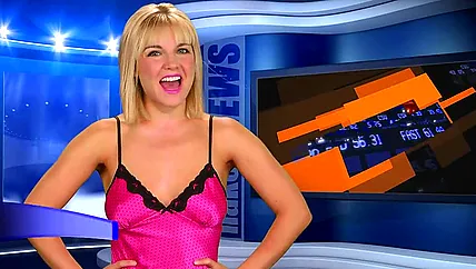 Жалаңаш балапандар мен көліктердің суреттері